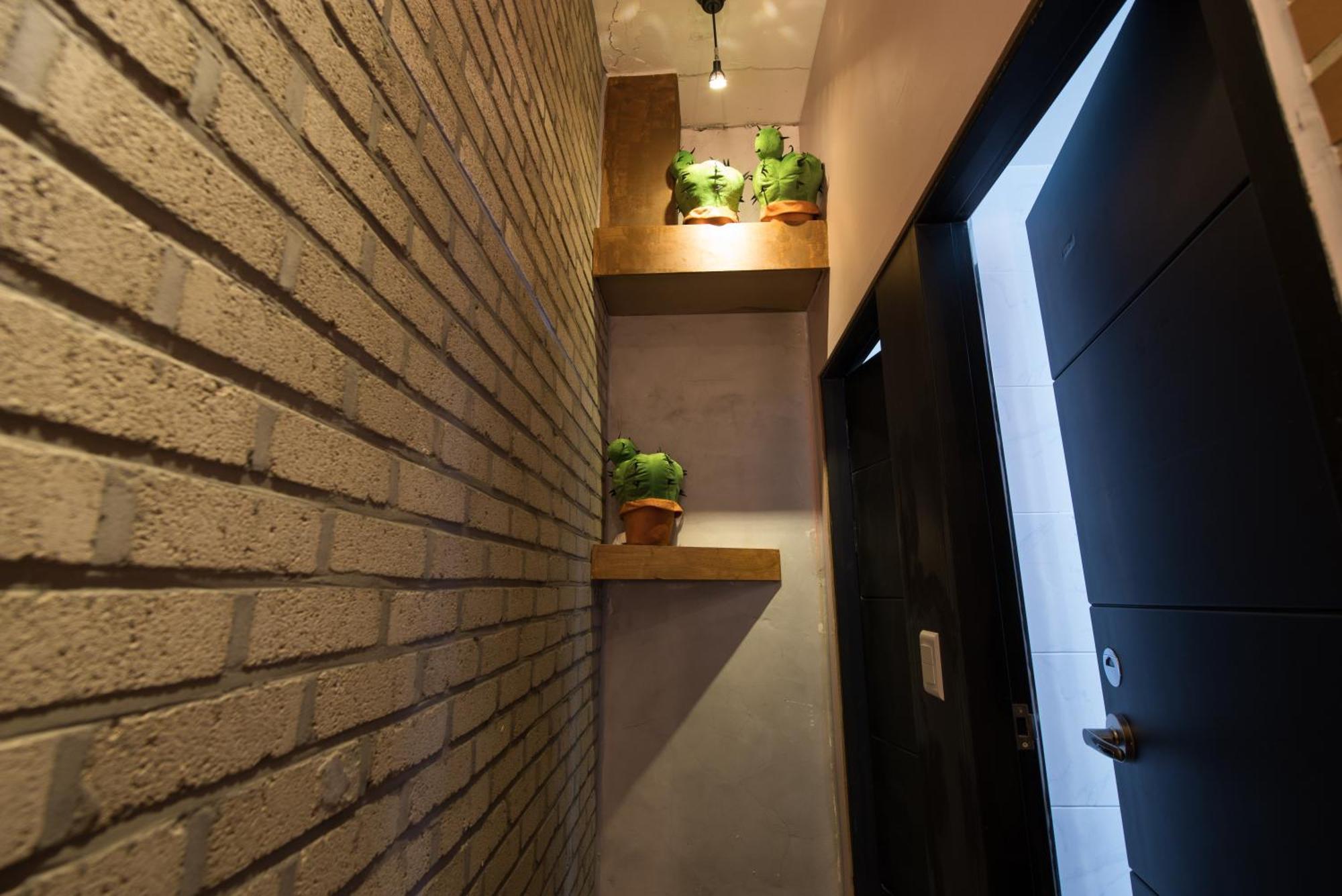 Inno Hostel & Pub Lounge Hongdae Seoel Buitenkant foto