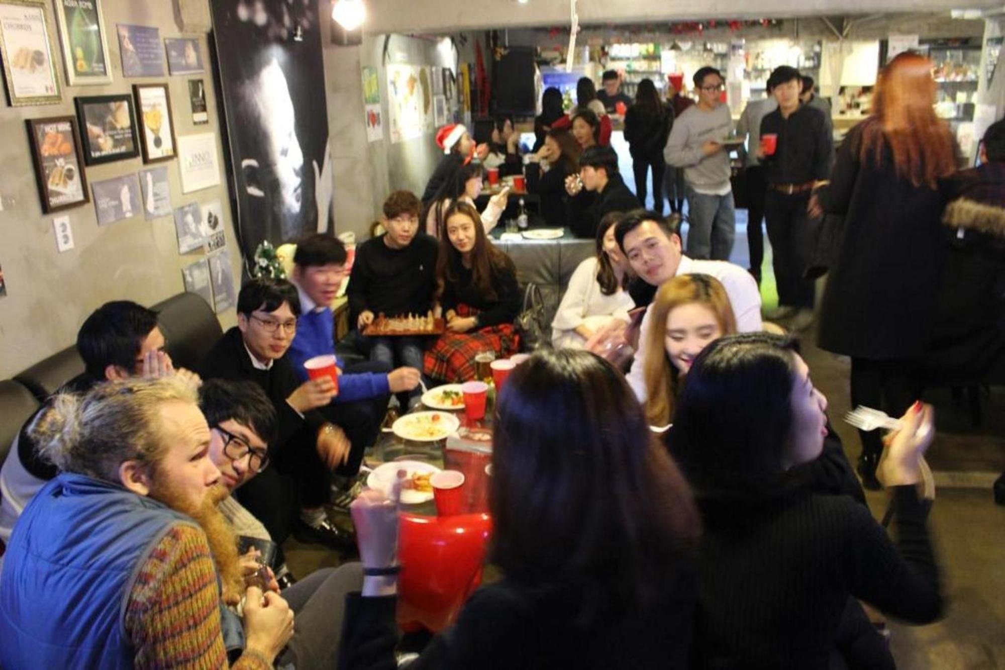 Inno Hostel & Pub Lounge Hongdae Seoel Buitenkant foto