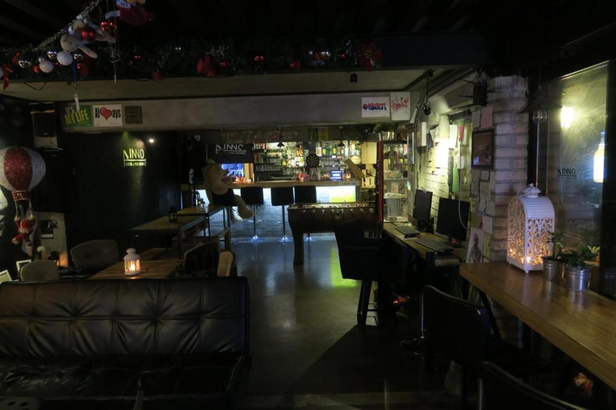 Inno Hostel & Pub Lounge Hongdae Seoel Buitenkant foto