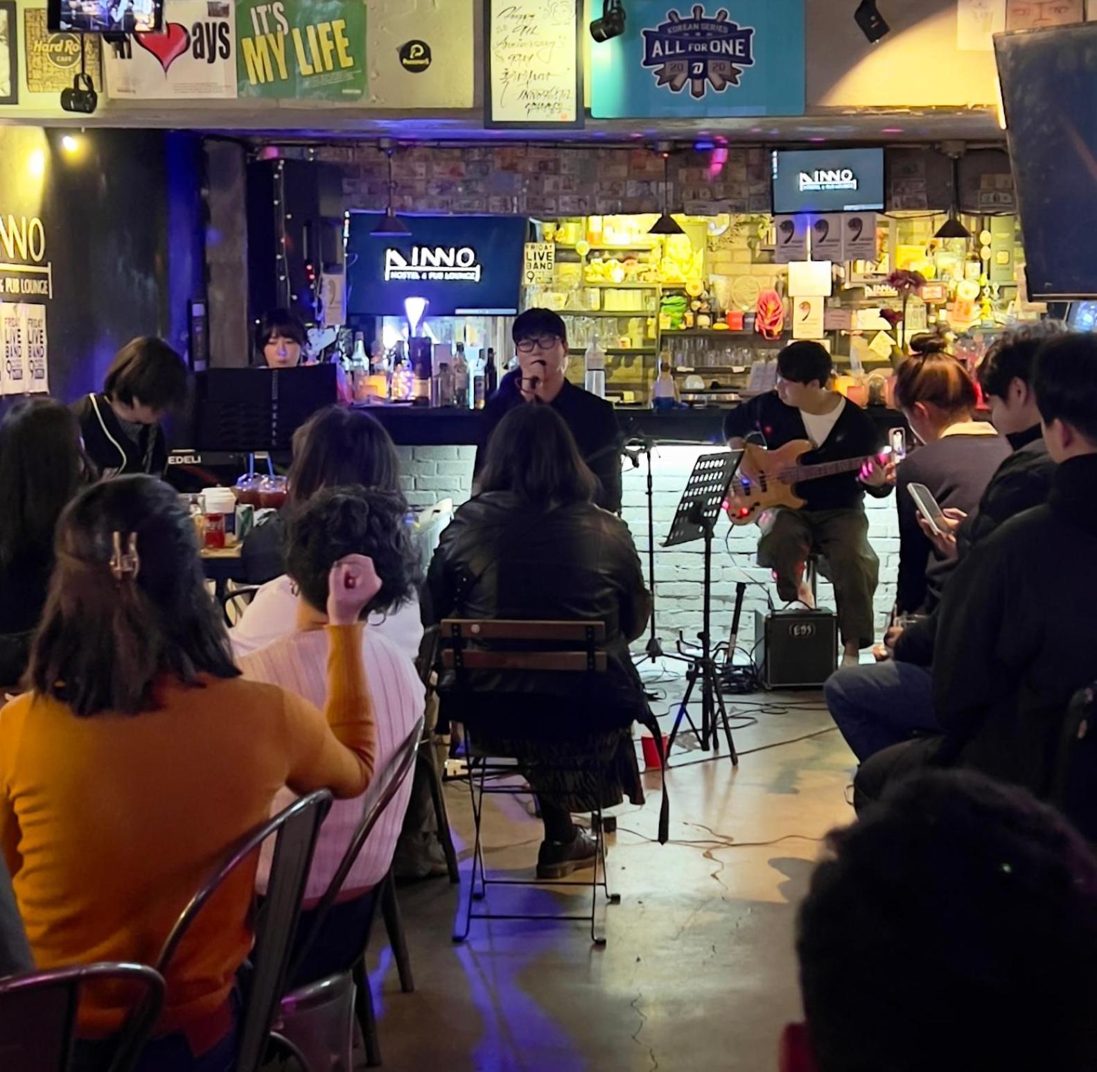 Inno Hostel & Pub Lounge Hongdae Seoel Buitenkant foto